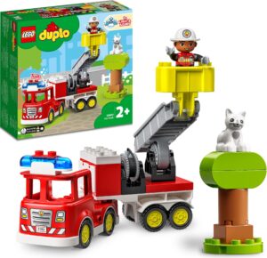 LEGO Duplo Feuerwehrauto-Spielset mit Figur, Fahrzeug und Baum.
